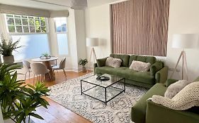 1 Bed / 1 Sofa Bed 'Scandi' Style Ground Floor Apartment